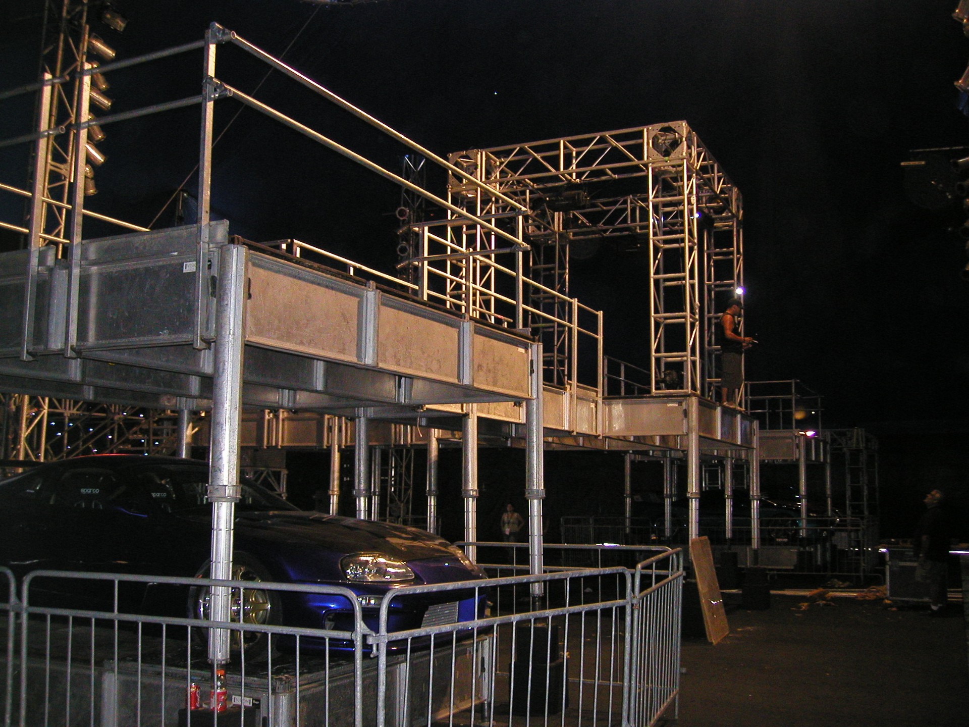 Nighttime elevated platform and truss build